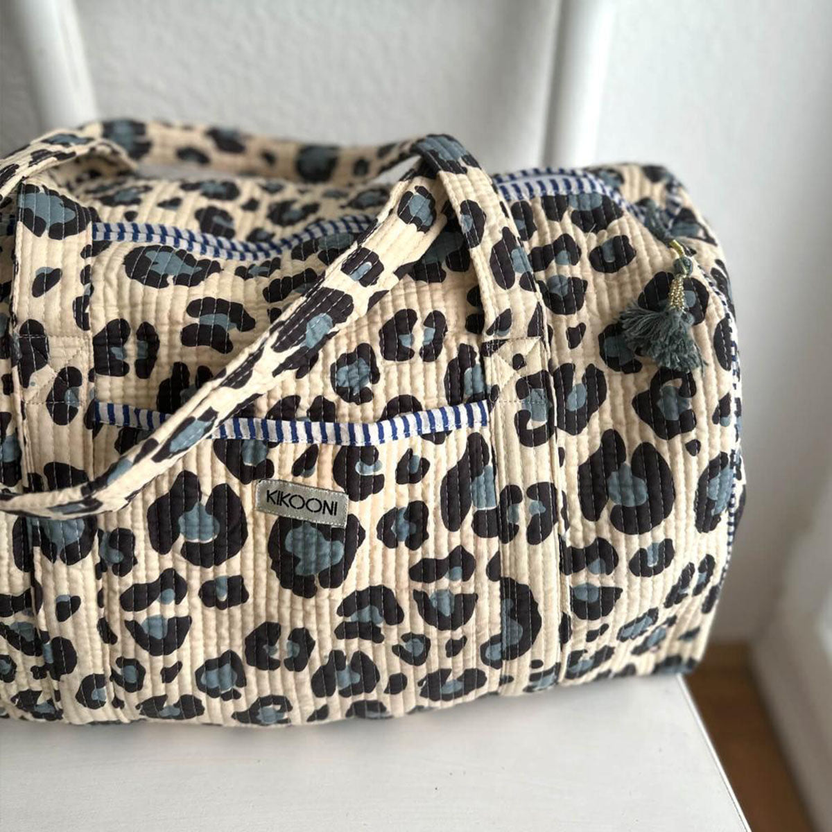 Handmade cotton bag "blue Leo"