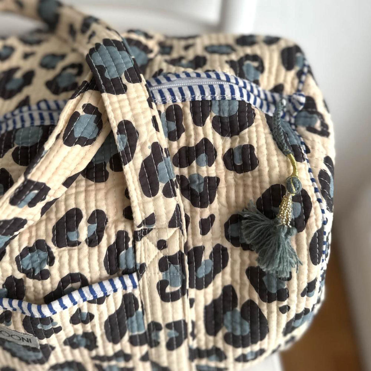 Handmade cotton bag "blue Leo"