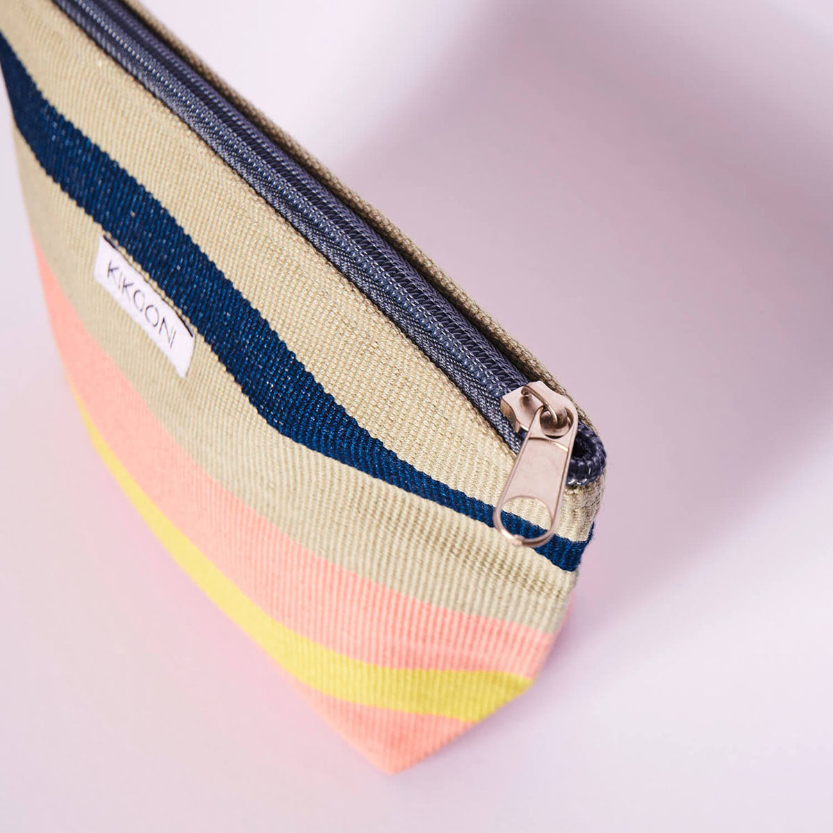Handgewebte kleine Kosmetiktasche "SOLITA" aus Guatemala