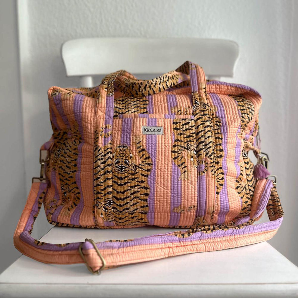 Große Reisetasche "Poppy Tiger peach fusion"