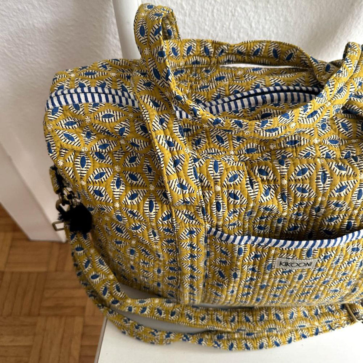 Large travel bag "Desert Flower"