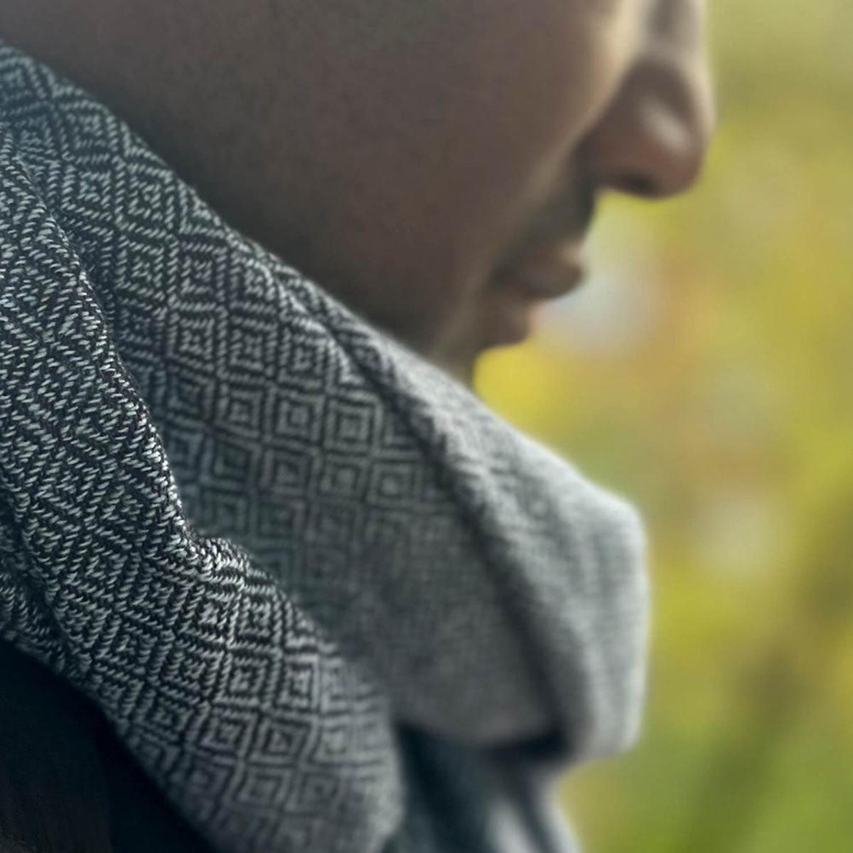 Large cashmere scarf "Simplicity"