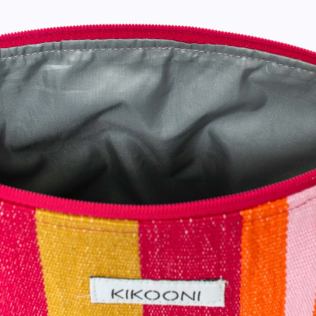 kleine Kosmetiktasche "QUE CALOR"