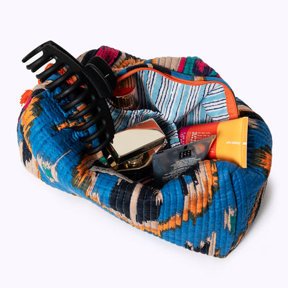 Handgemachte Kosmetiktasche "Ikat blue"