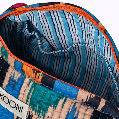 Handgemachte Kosmetiktasche "Ikat blue"