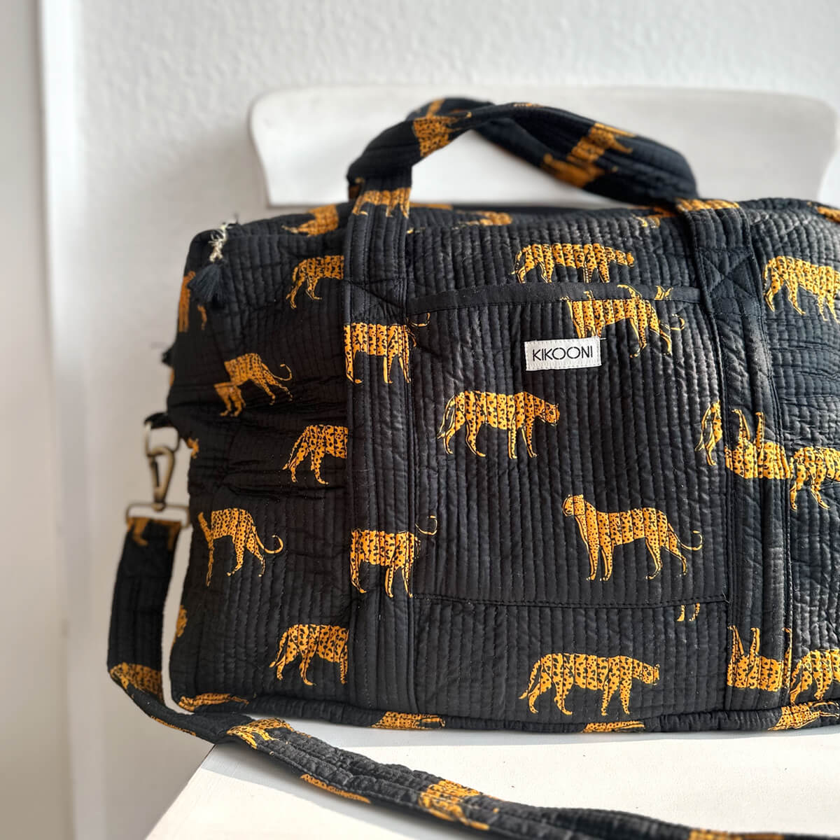 Grosse Reisetasche "black leopard"