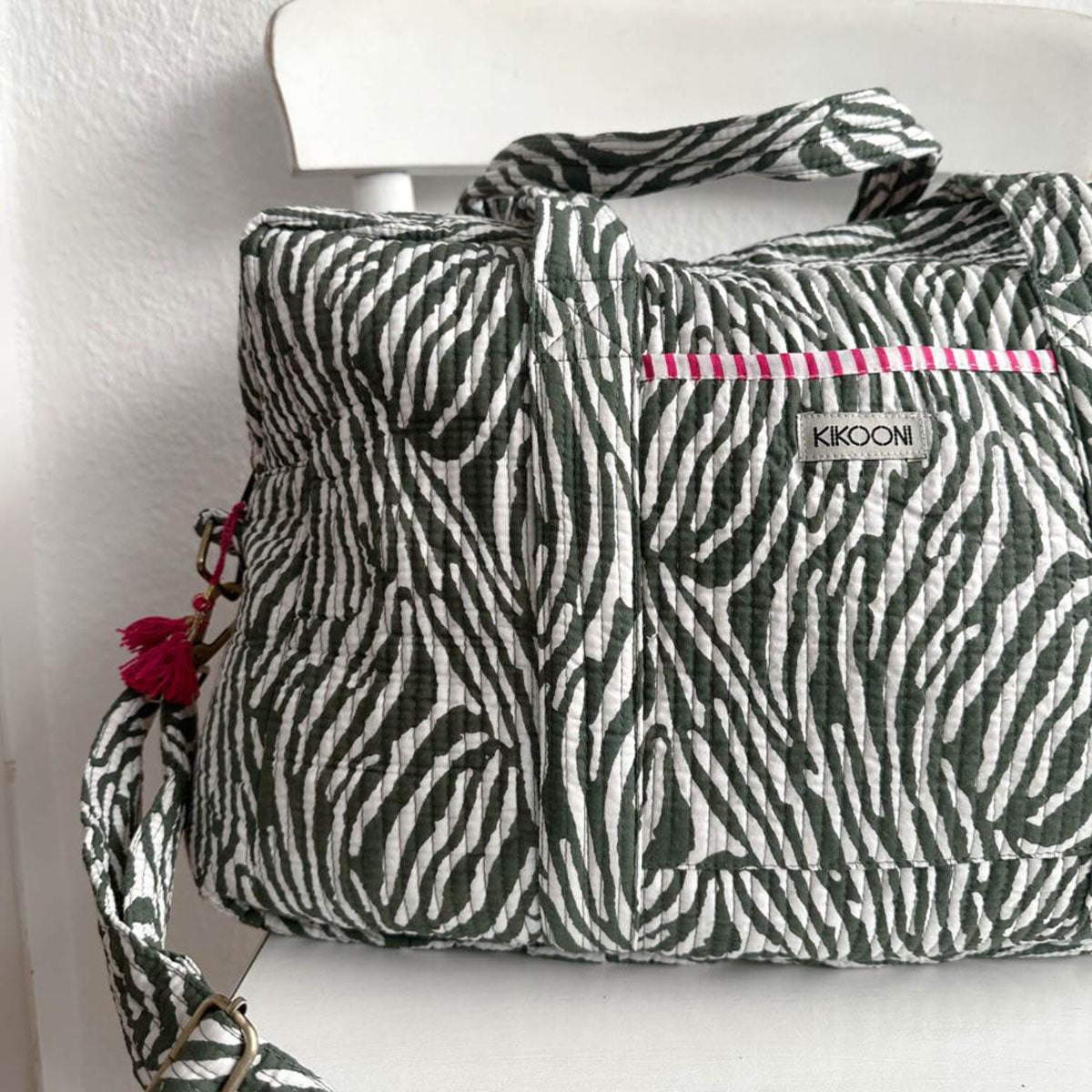 Large travel bag "Desert Zebra"