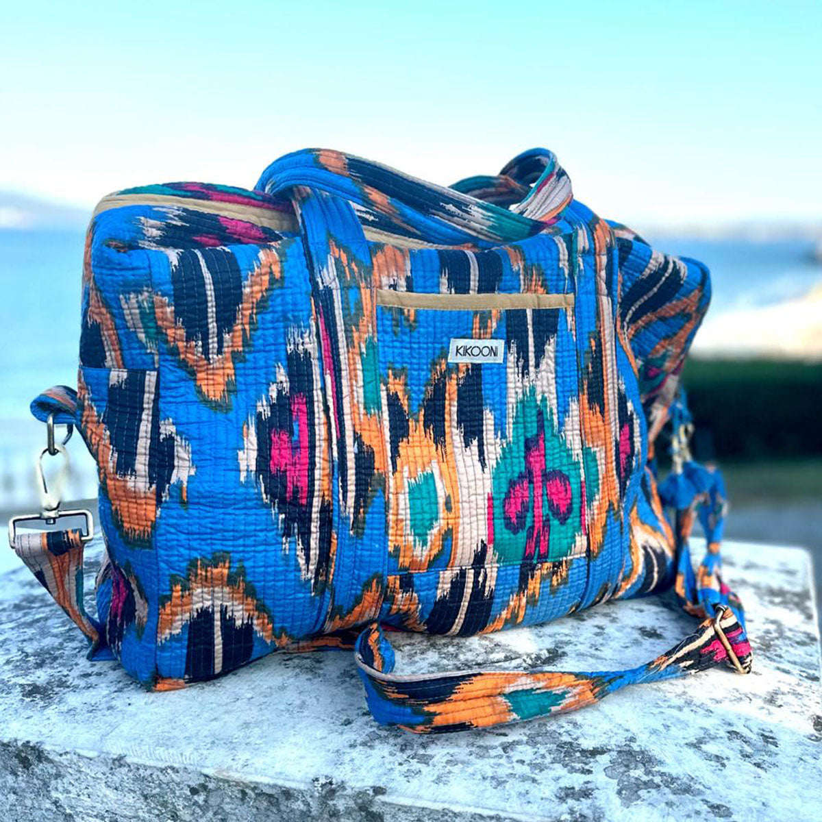 Grosse Reisetasche "BLUE IKAT"