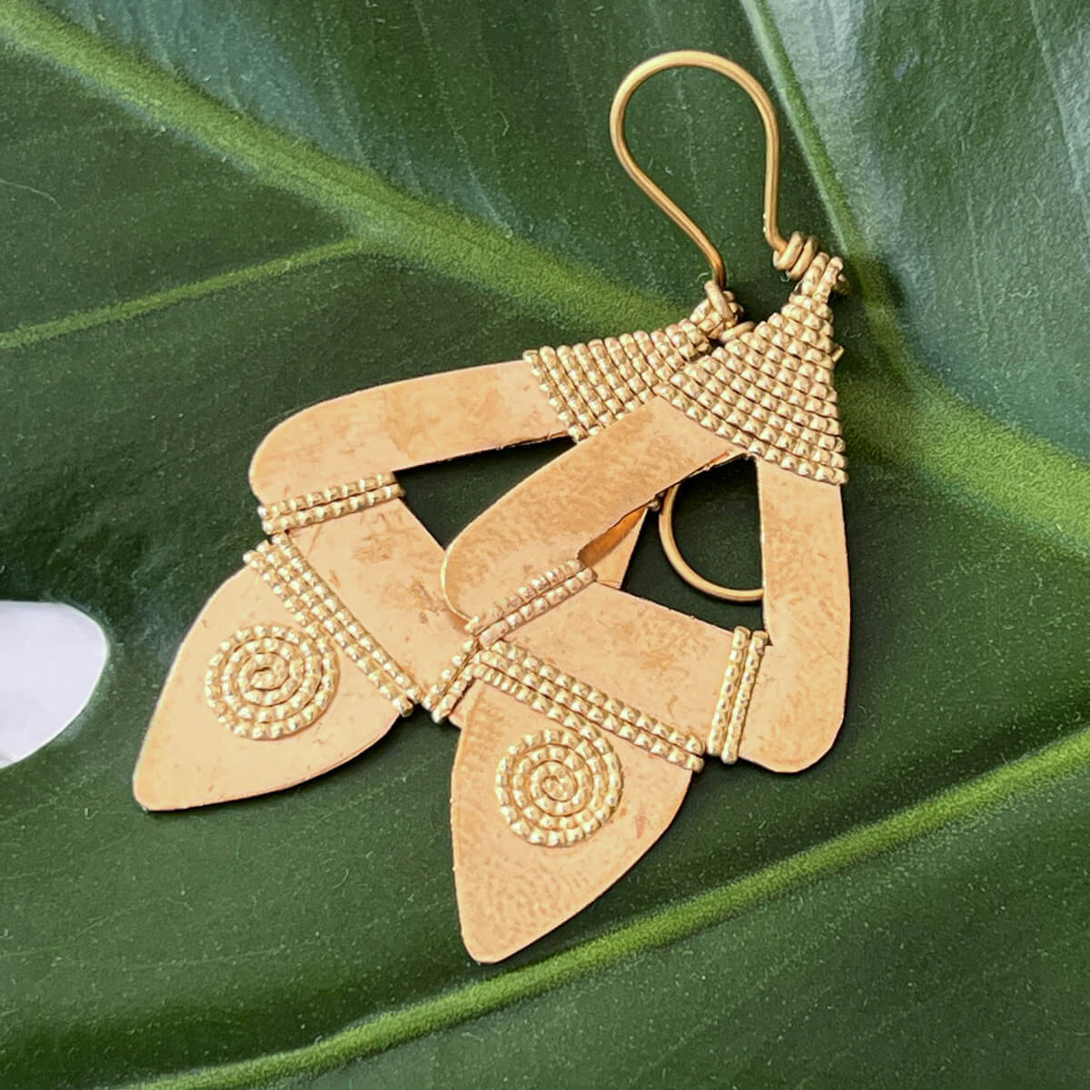 Dokra earrings "brave heart"