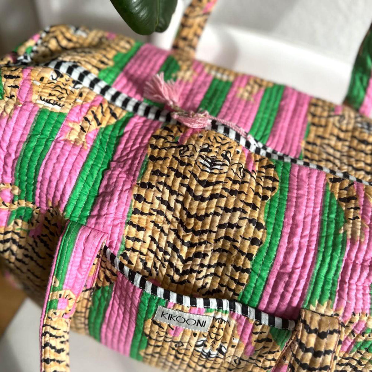 Handgemachte Baumwolltasche  "POPPY TIGER Candy"