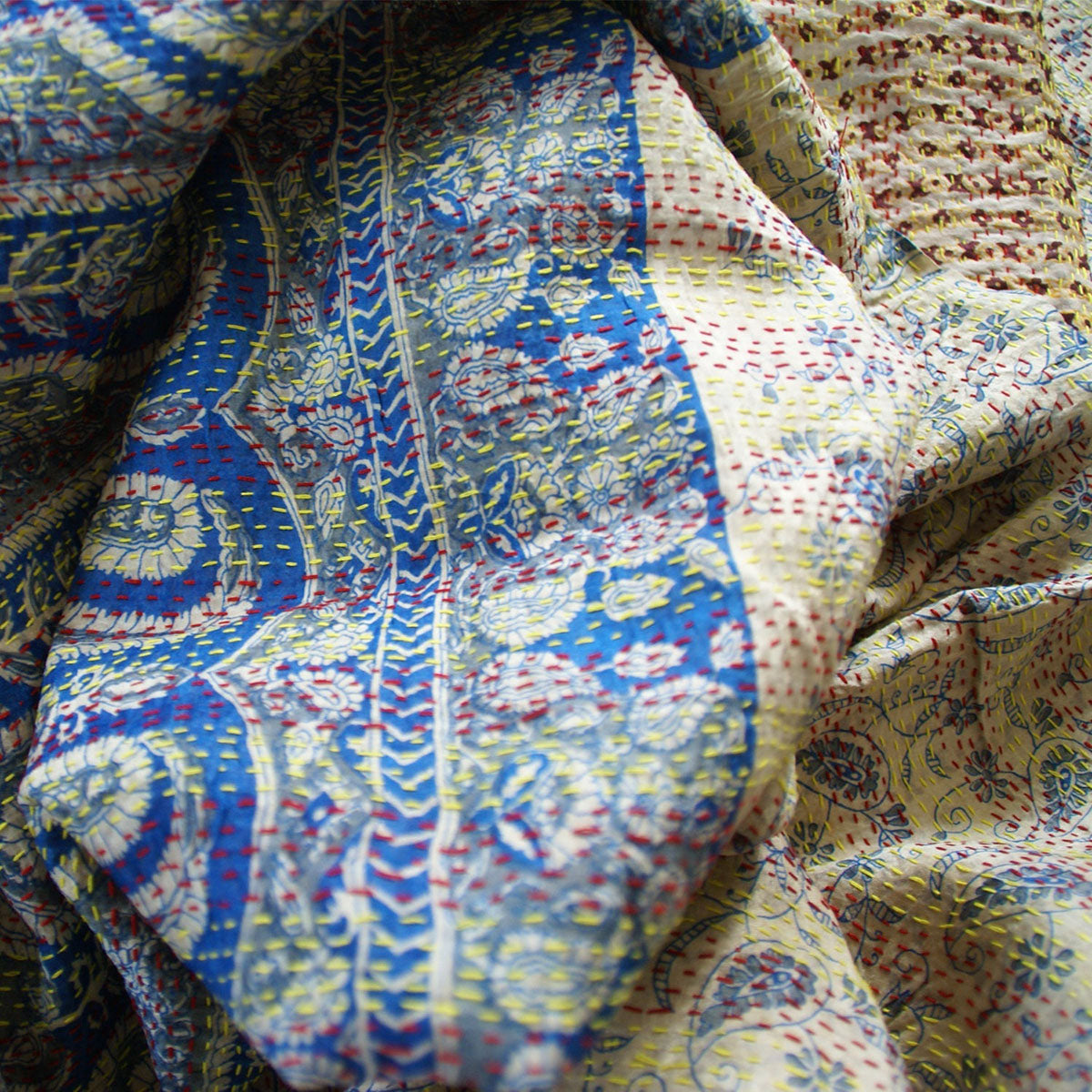 Kantha scarf "Kirama" 