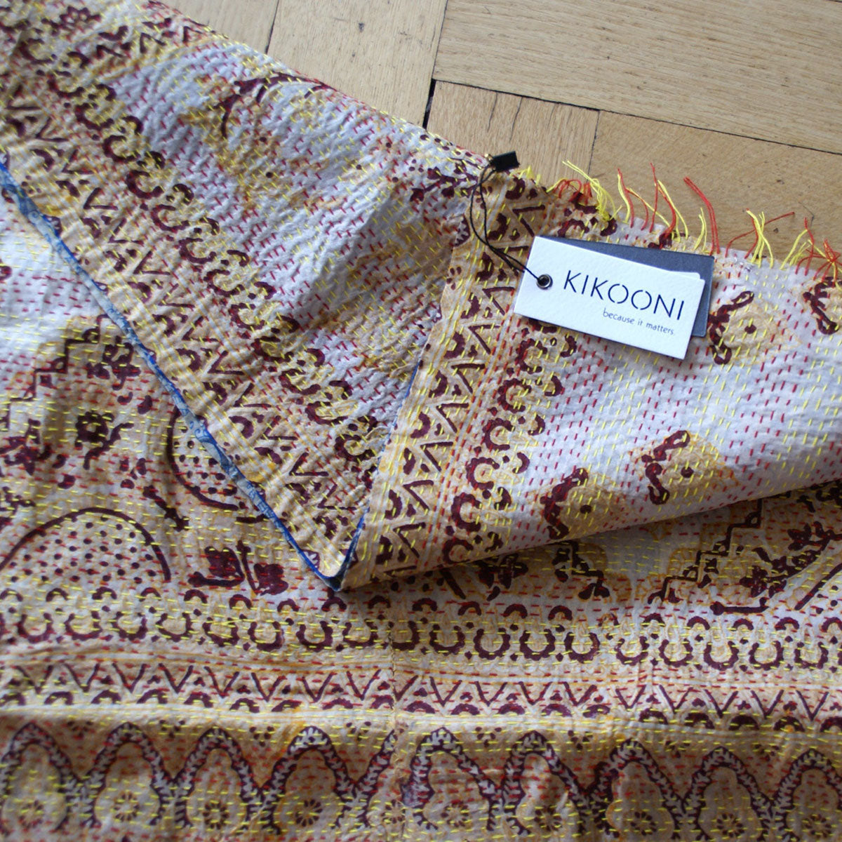 Kantha scarf "Kirama" 