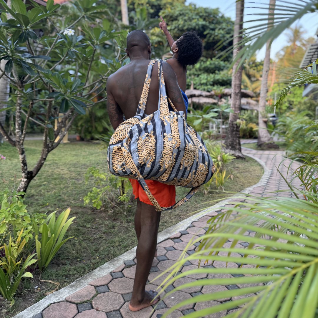 XXL Reisetasche "Poppy Tiger Black"