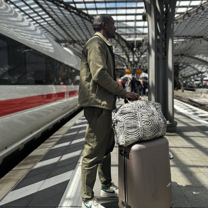 Große Reisetasche "Electric Zebra"