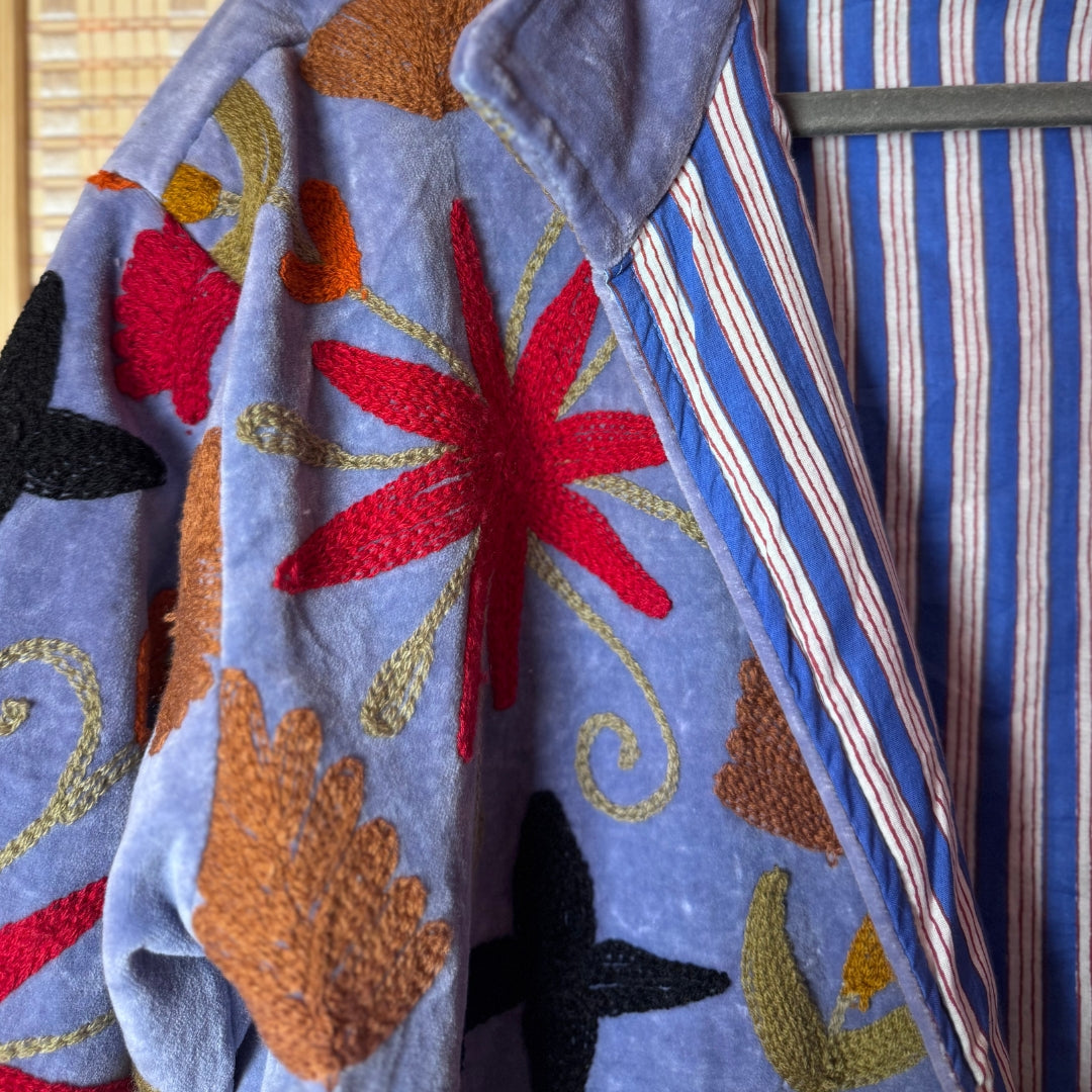 handgefertigte Velvet Jacke " Wild Flowers"  Blue Moon